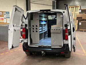 Aménagement d'un Toyota Proace utilitaire réseaux d'eau