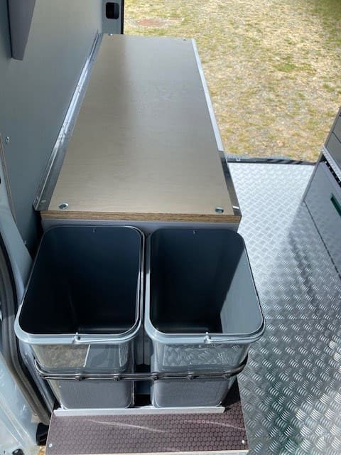Mobilier intérieurs Mercedes Sprinter L2H2