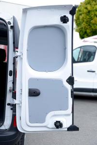 bois-habillage-porte-vehicule