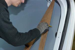 montage-vehicule-fixation-mobilier