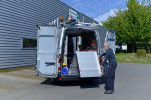vehicule-amenagement-rampe-pliable